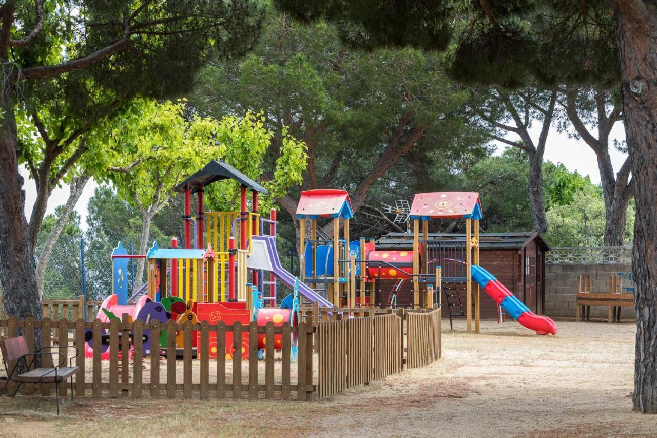 Camping Roca Grossa กาเลญา ภายนอก รูปภาพ